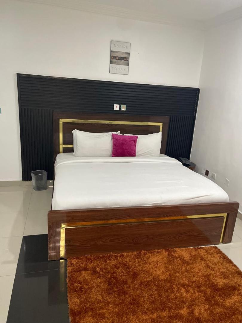 Brick Rock Hotel And Suites Port Harcourt Nigeria Zewnętrze zdjęcie